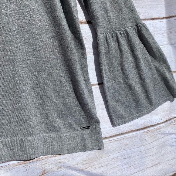 🖤CALVIN KLEIN | gray sweater with adorable flair sleeves! WOMEN’s Large🖤 - Picture 3 of 5